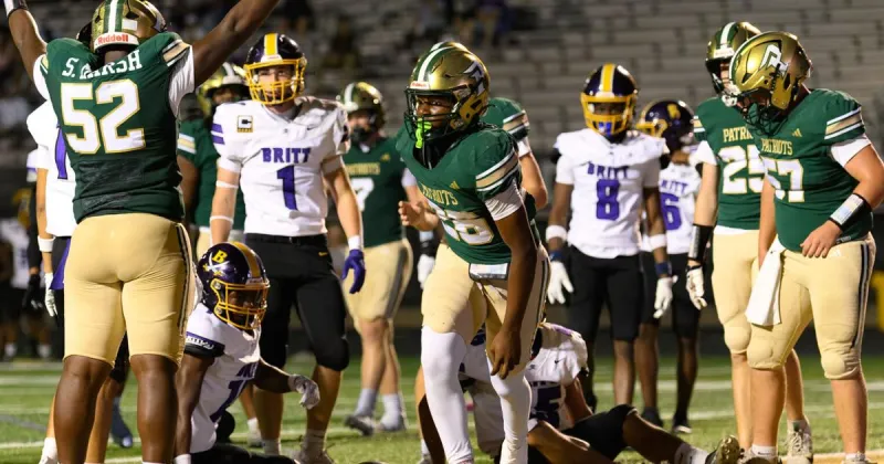 Football Roundup: Pats Come Back Refreshed To Sink Buccaneers; UP Wins on Road