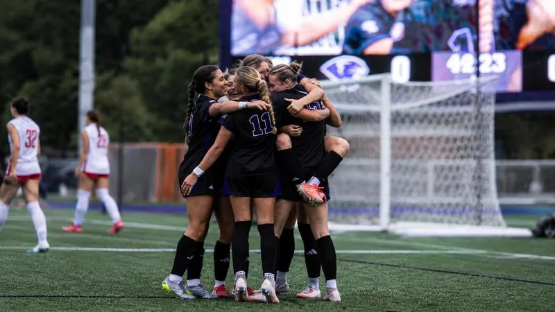 Potter's Brace Leads Panthers to Victory