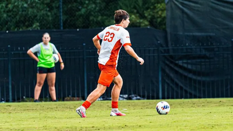 Camels drop matchup against Charleston