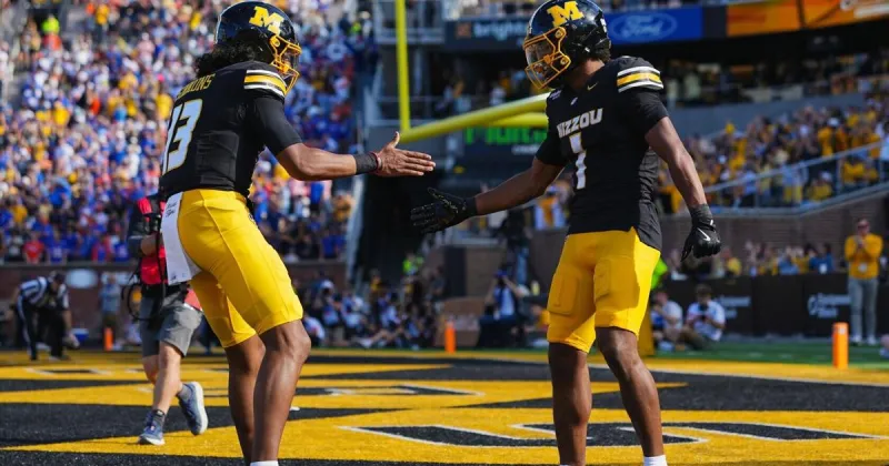 No. 25 Missouri romps over No. 8 Florida, 45-17