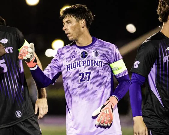 HPU Honors Furman's Luke Munson in Fifth Straight Win