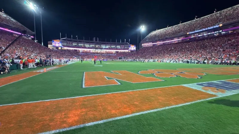 Tigers unable to keep pace as No. 4 Miami rolls past Clemson, 41-13