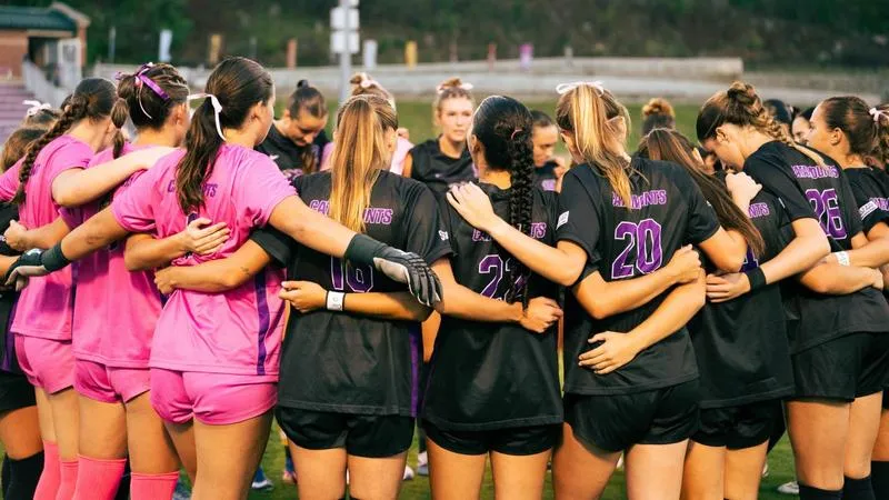 Early Chattanooga Surge Sinks Catamounts in Road Setback