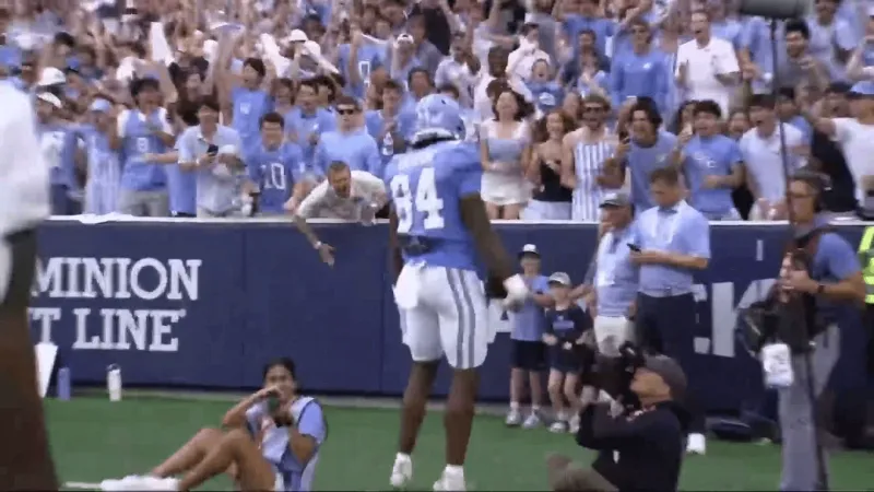 No. 3 Notre Dame shuts down UNC comeback attempt, Tar Heels fall 37-26
