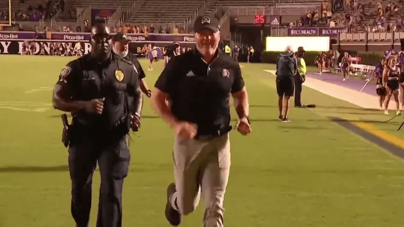 Longtime ECU police officer retires after years alongside Pirates football