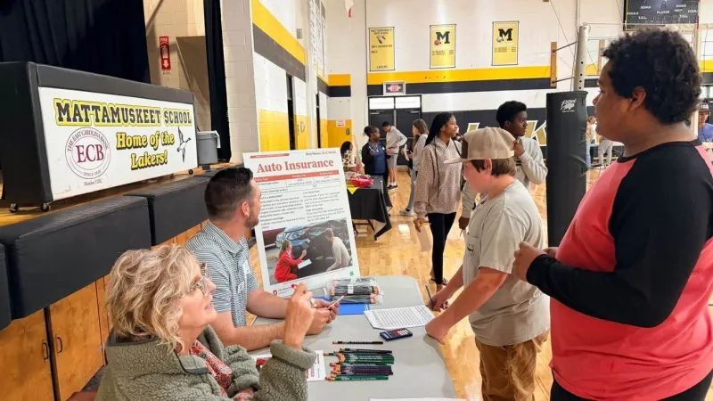 Hyde County's Mattamuskeet School hosts 4-H "Real Money. Real World." simulation