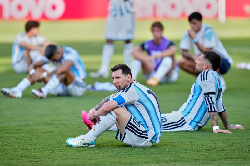 Argentina bids Messi farewell in final national team match, ending an era