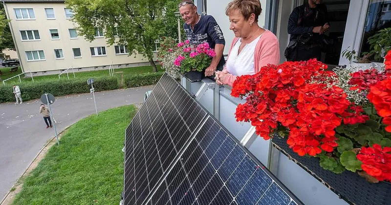 California just made it legal to turn balconies into tiny power plants