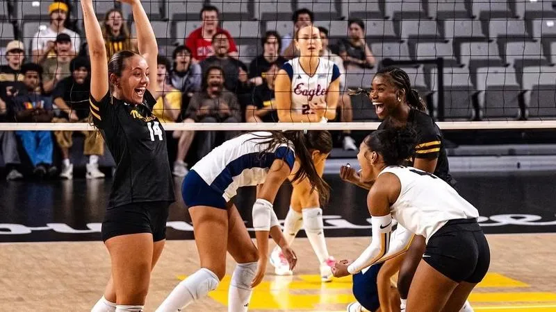Mountaineers Extend Win Streak to Five