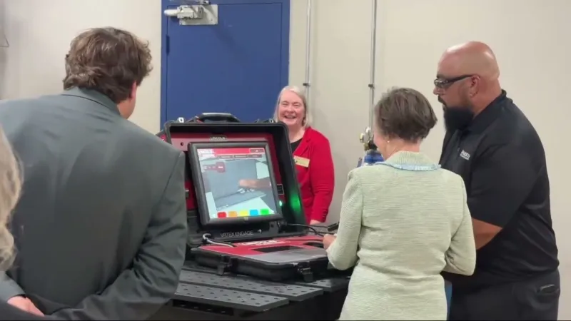 Lt. Gov. Rachel Hunt visits Pamlico Community College during statewide Future-Ready tour