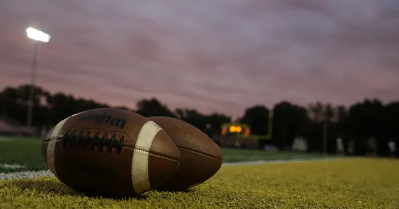 Panthers, GM recognize Iredell high school football team