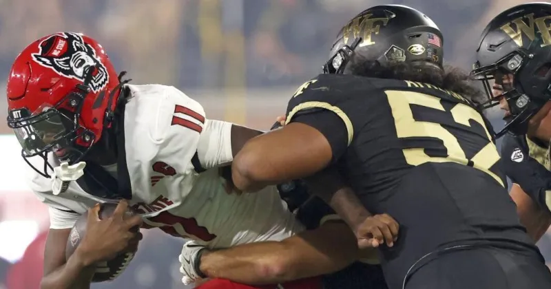 Dickert remembers last year vs. the Wolfpack: NC State fans 'chanting in our stadium'
