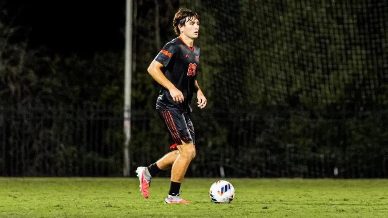 Campbell drops contest at #23 UNCW
