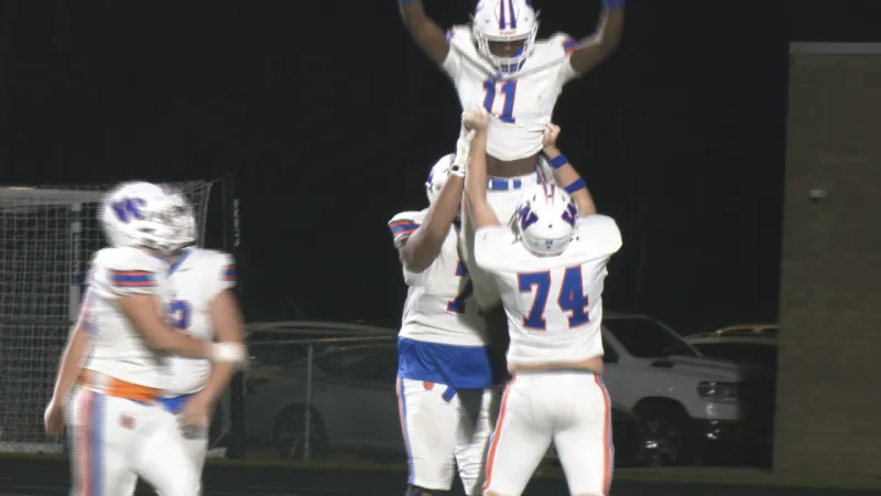 Whiteville takes down South Brunswick to remain undefeated, 41-20