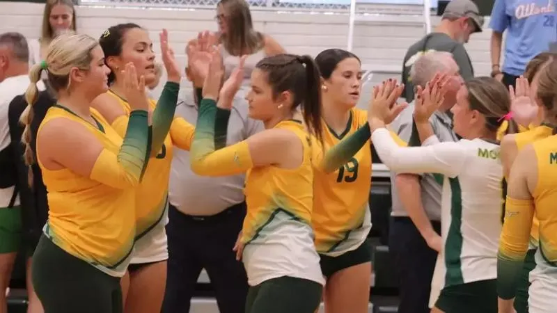 Women's Volleyball Falls to Southern Virginia in Conference Clash