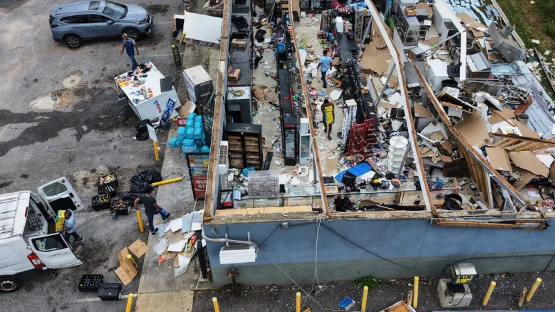 4 dead from storm as Isaias brings threat of floods across the Southeast