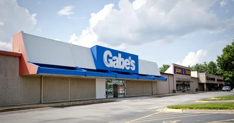 Winston-Salem shopping center sells for $9.6M