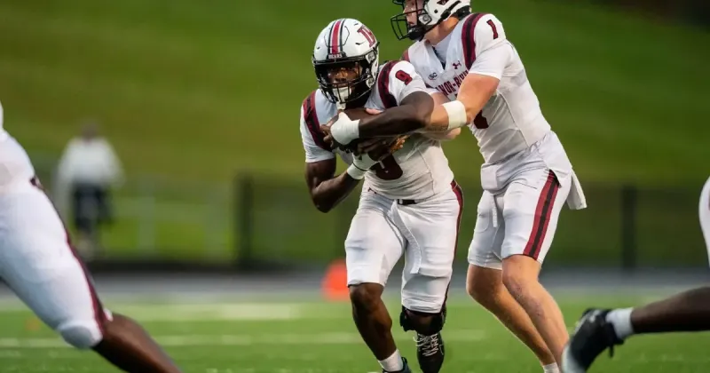 Lenoir-Rhyne football players split Athlete of the Week honors after 50-24 win at UVA Wise