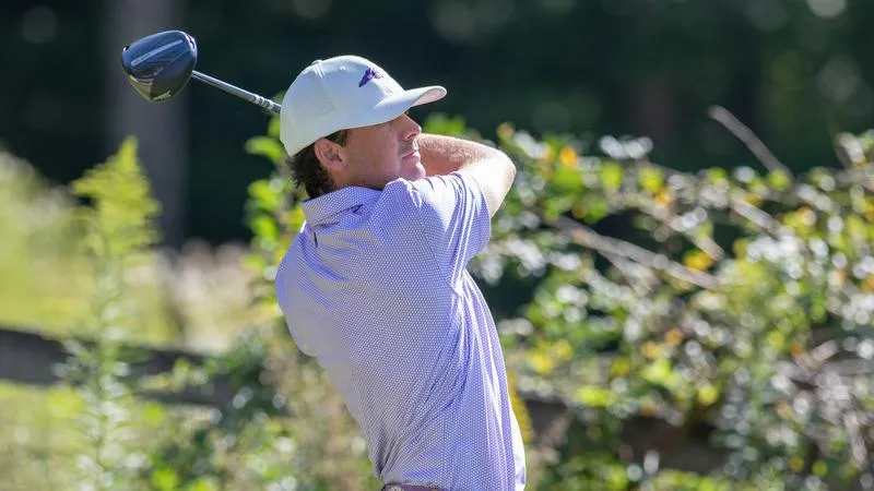 Strong Close Lifts Men's Golf to Third at Elon Invitational
