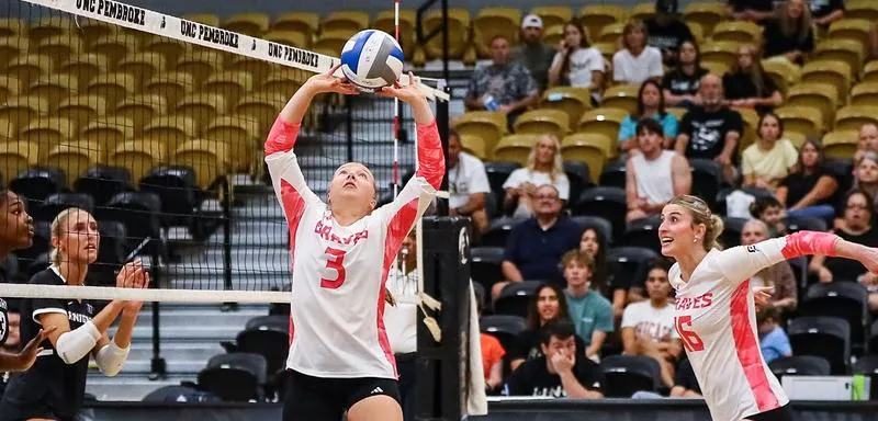 Volleyball Falls In Five Sets To Mount Olive
