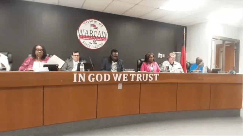 Town of Warsaw board passes no-confidence resolution 4-1 against mayor and commissioner
