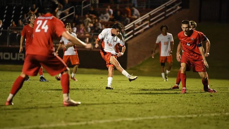 Camels draw with Highlanders
