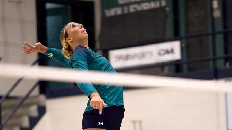 Volleyhawks "Vanda"-lize Coastal In Four