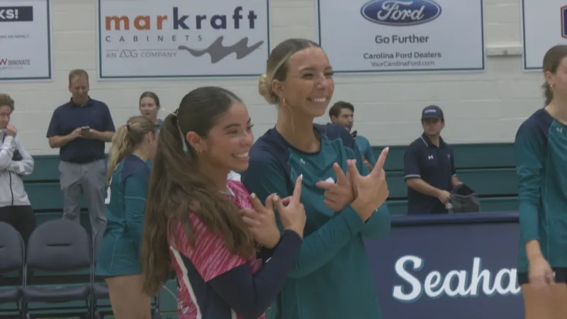 UNCW volleyball rallies past Coastal Carolina in four sets as Sam Vanda records career-high 20 kills