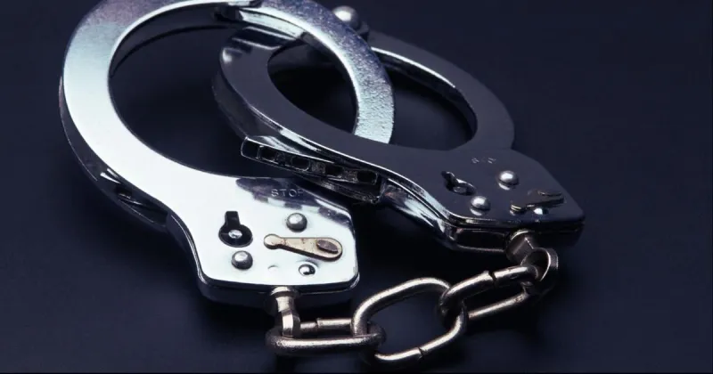 Police: Burlington driver pointed pistol at two women on Maple Avenue