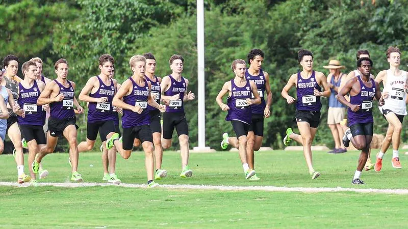 HPU Men's Cross Country Finishes Fifth at Joe Handelman '52 Fall Classic