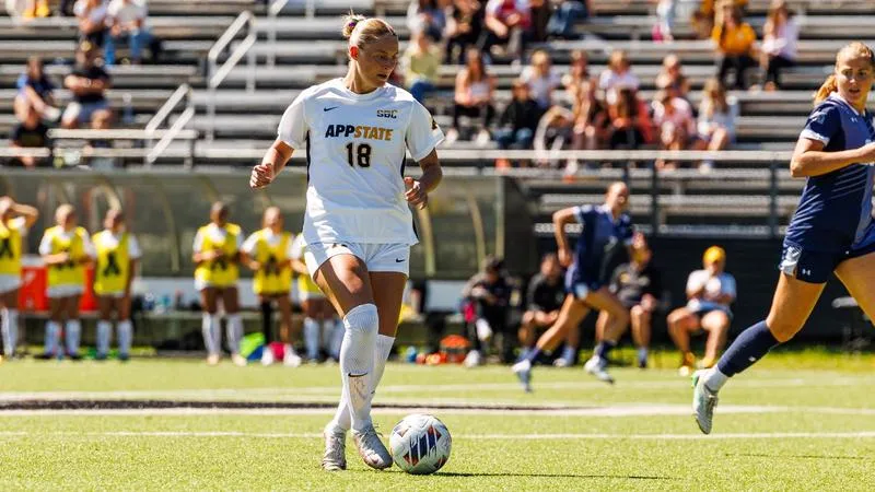 Soccer Earns Road Draw at Arkansas State