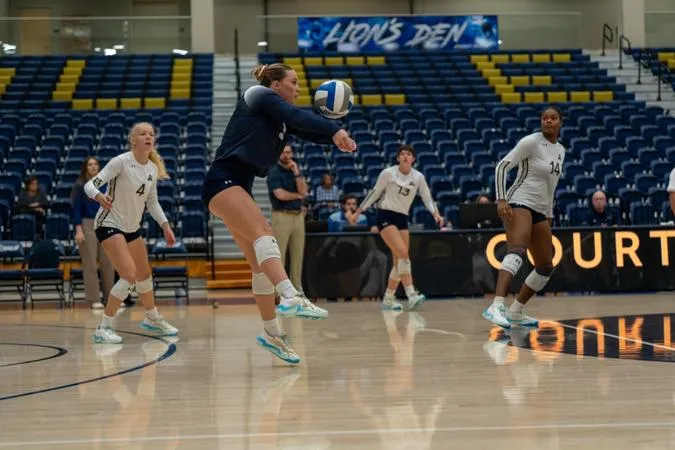 Royals Battle Lipscomb in ASUN Matchup