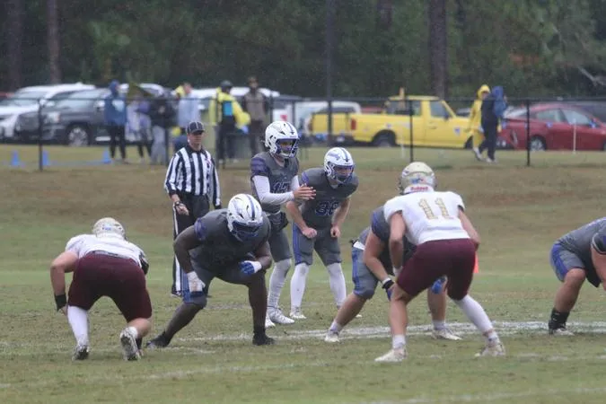 Hawks Roll Past Erskine 37-7 in Homecoming Victory to Remain Undefeated in Conference Play