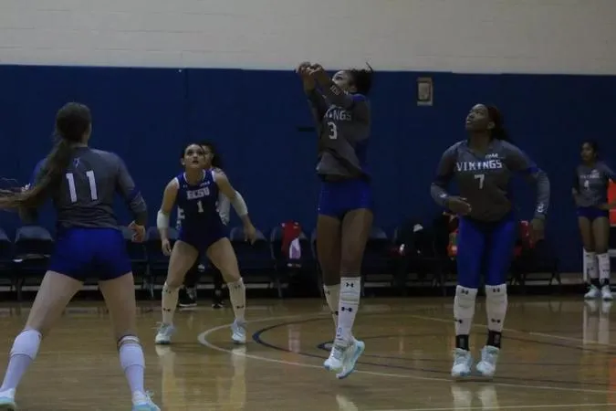 Vikings Dominate for a Three-Set Win Over BLuefield State; ECSU Wins Fourth Straight