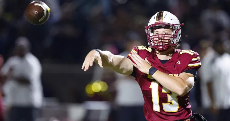 Did Hickory football bounce back against East Lincoln or lose 2 straight for 1st time in 4 years?