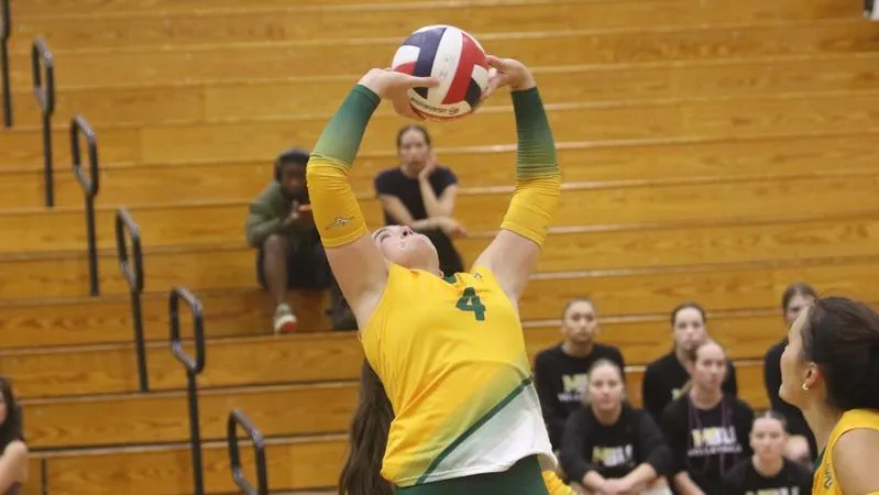 Women's Volleyball Drops Conference Battle to William Peace on the Road