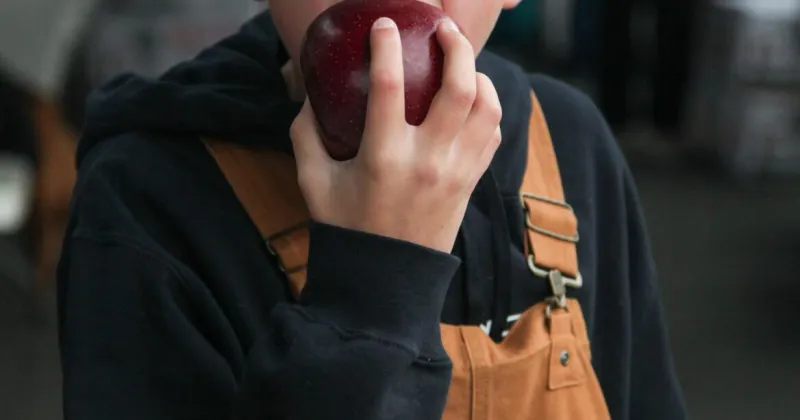 30 years later: Same spot, same family, same love for apples