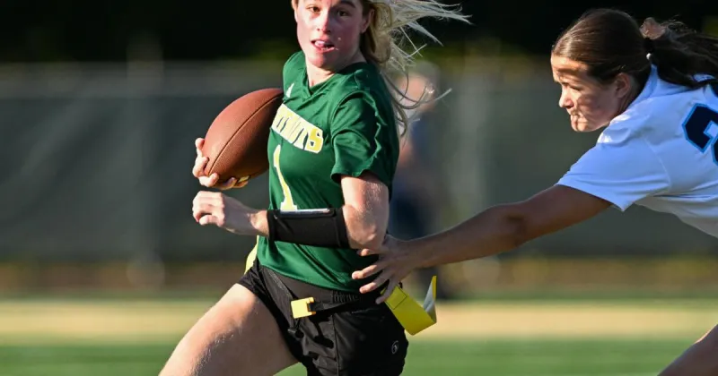 Pinecrest Splits Senior Night Doubleheader with Hoke