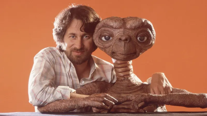 Steven Spielberg tells Michelle Obama alien life must exist