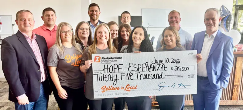 First Interstate Bank donates to Hope Esperanza