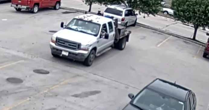 Scottsbluff police investigating parking lot hit-and-run crash