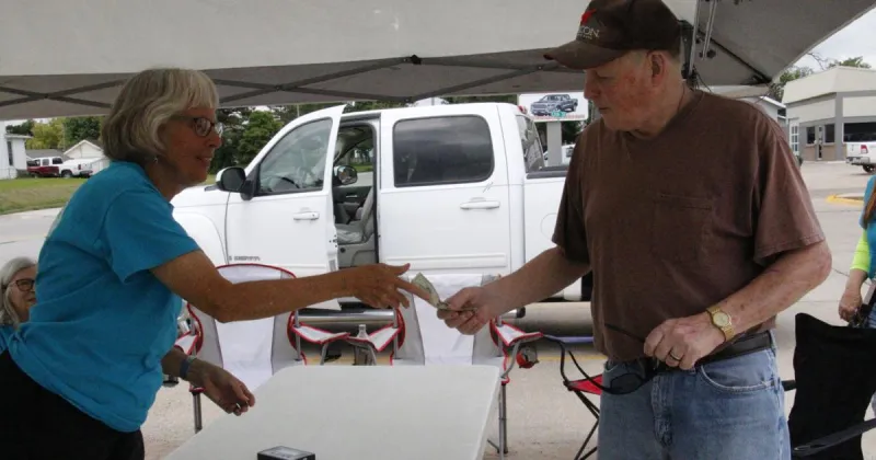 Care-a-van helps food pantries in Beatrice stock their shelves