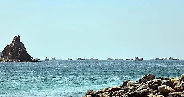 Oil tankers use new route through Strait of Hormuz despite Iranian threats