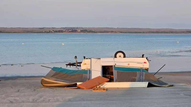 Storm leads to flipped campers at Lake McConaughy