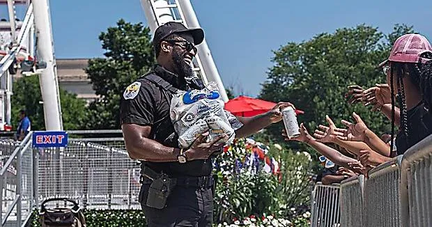 Extraordinary heat in US Northeast arrives to clash with Fourth of July revelry