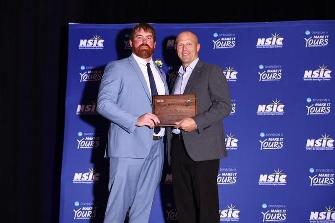 Former WSC All-American defensive end Troy Pribnow inducted into NSIC Hall of Fame