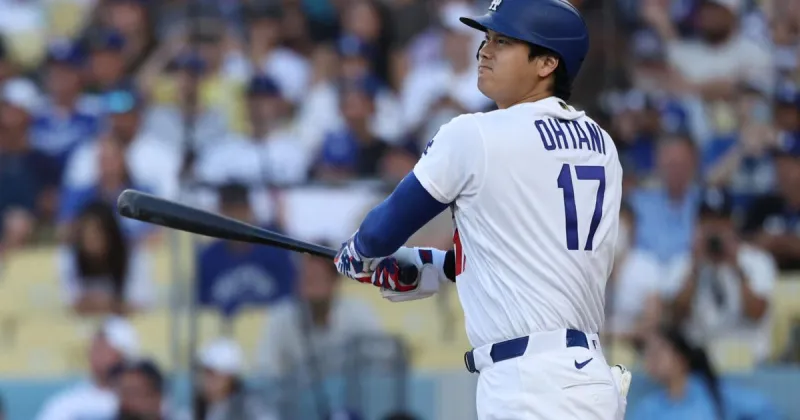 Shohei Ohtani hits career home run No. 300