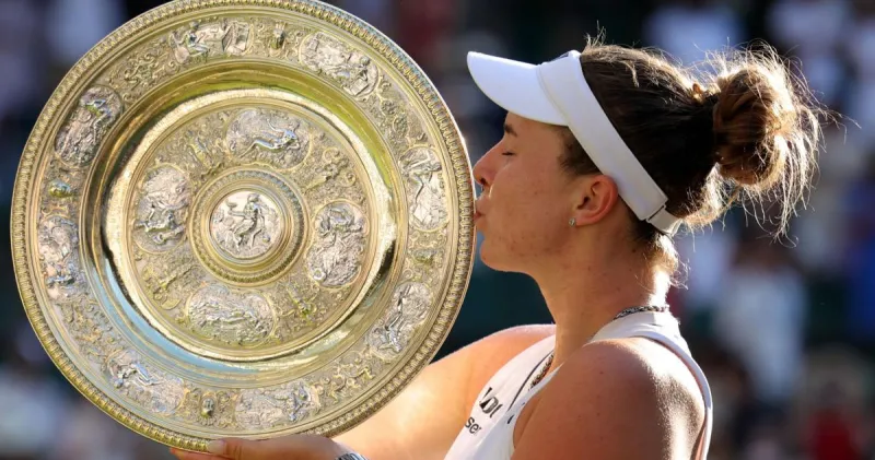 Linda Noskova regroups to capture first Wimbledon title