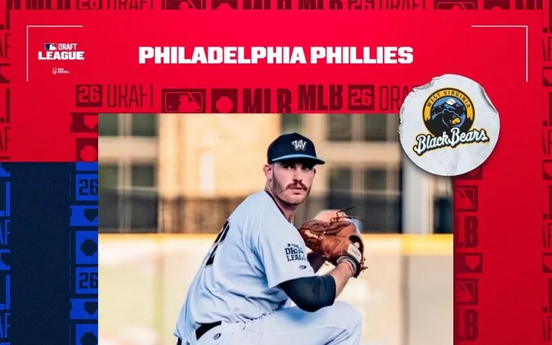 Kearney Native Higgins signs with Phillies