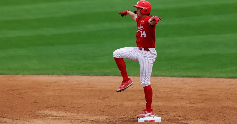Nebraska baseball's Case Sanderson to remain with Huskers for senior year